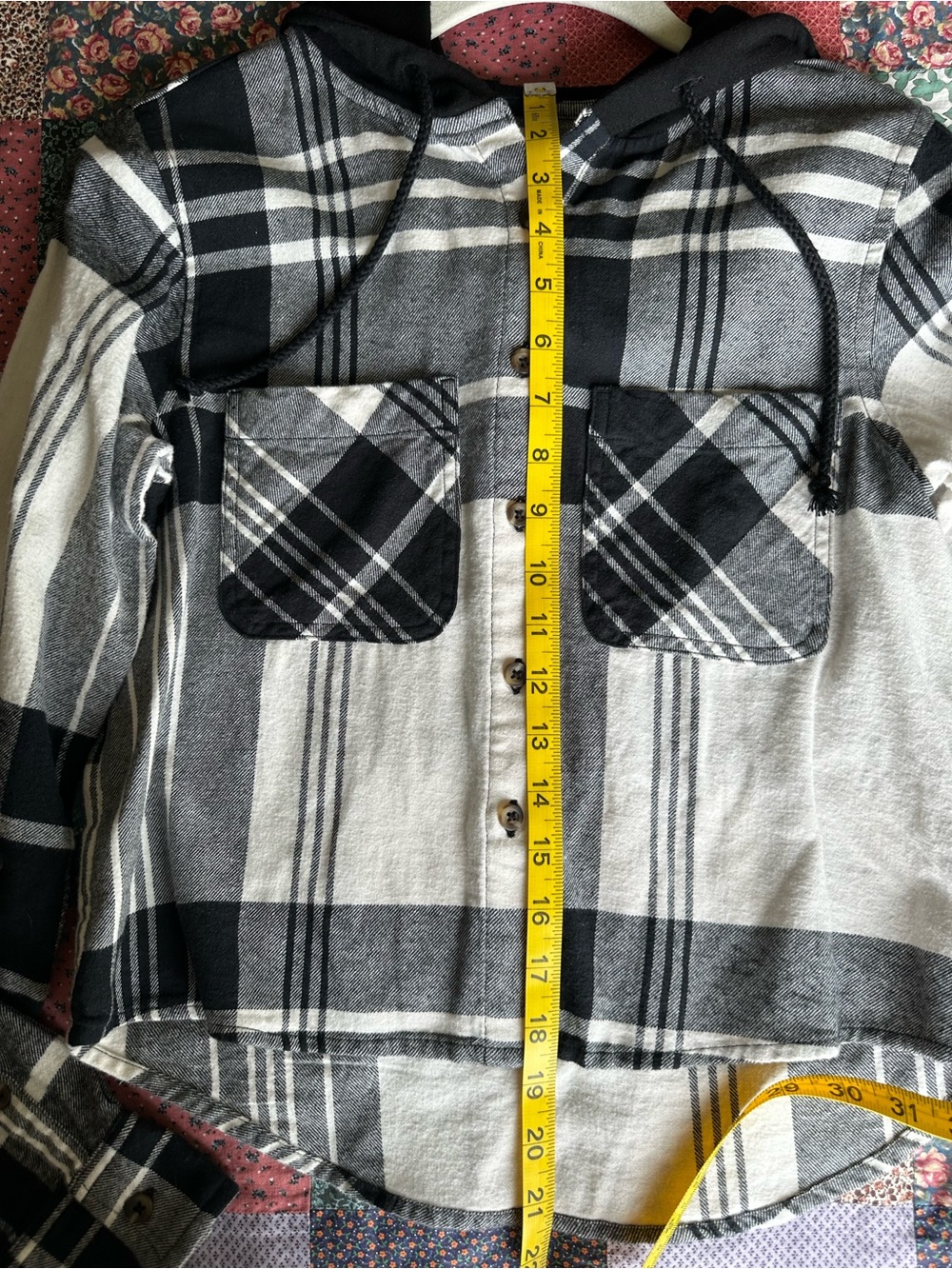 NWT SO Juniors XS Black and White Plaid Shrunken Shirt Hooded - Picture 15 of 16